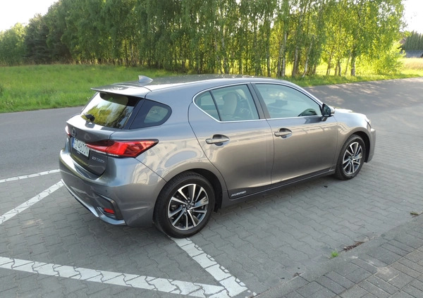 Lexus CT cena 90900 przebieg: 34874, rok produkcji 2020 z Sieradz małe 301